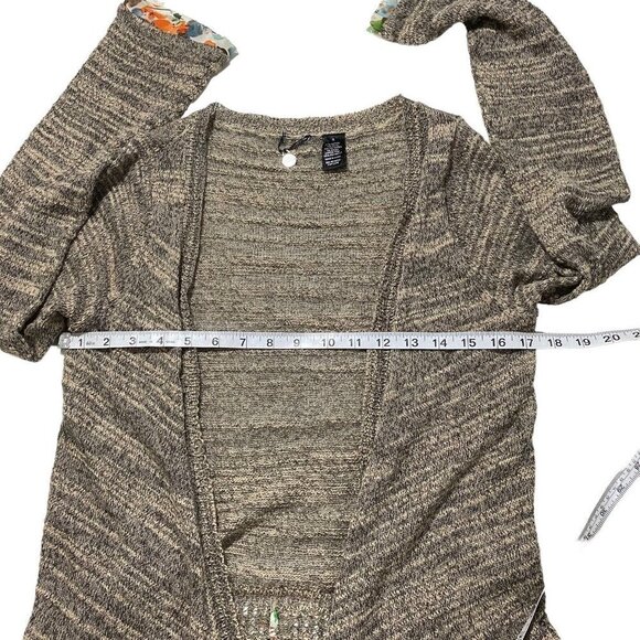 BKE Gimmicks Open Weave Women Tan Raw Edge Chiffon Trim Wool Cardigan Sz Small - Picture 12 of 13